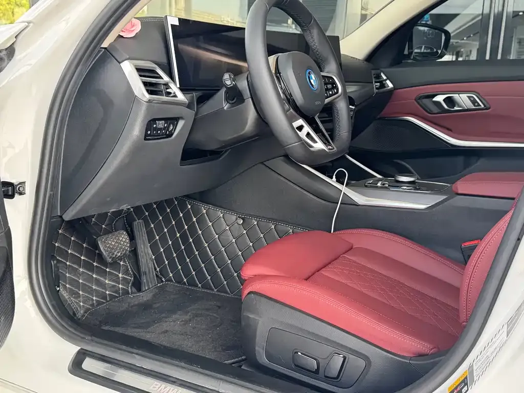 BMW i3 — фото 5