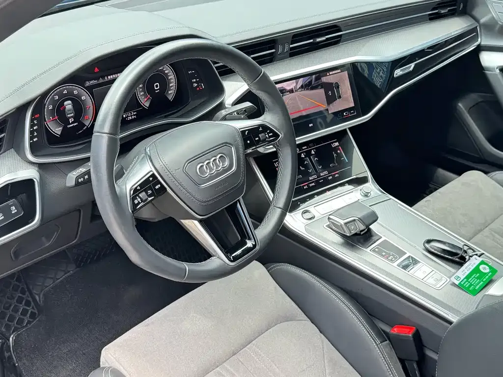 Audi A6L — фото 6