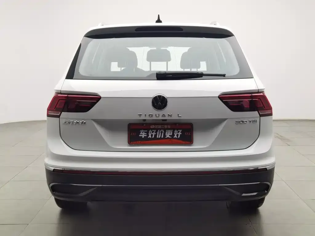 Volkswagen Tiguan L — фото 3