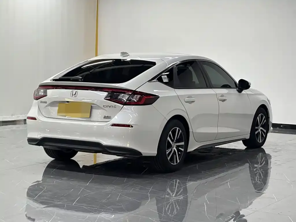 Honda Civic — фото 8