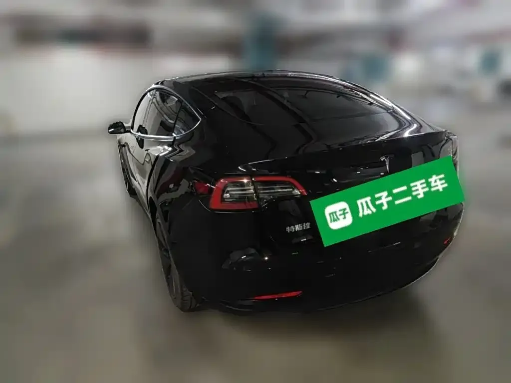 Tesla Model 3 — фото 2