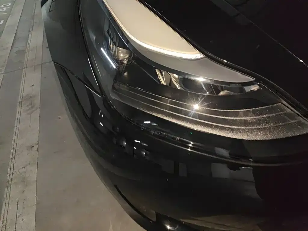 Tesla Model 3 — фото 4