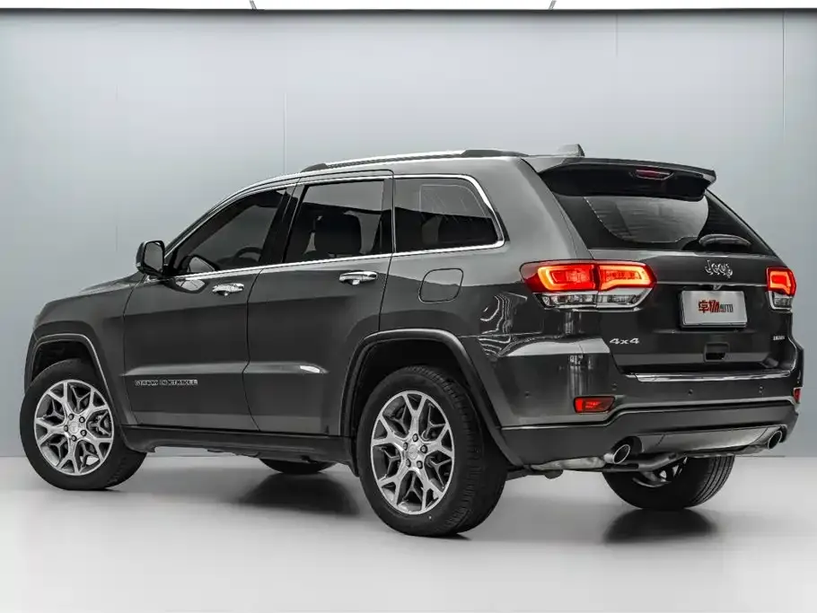 Jeep Grand Cherokee (Import) — фото 3