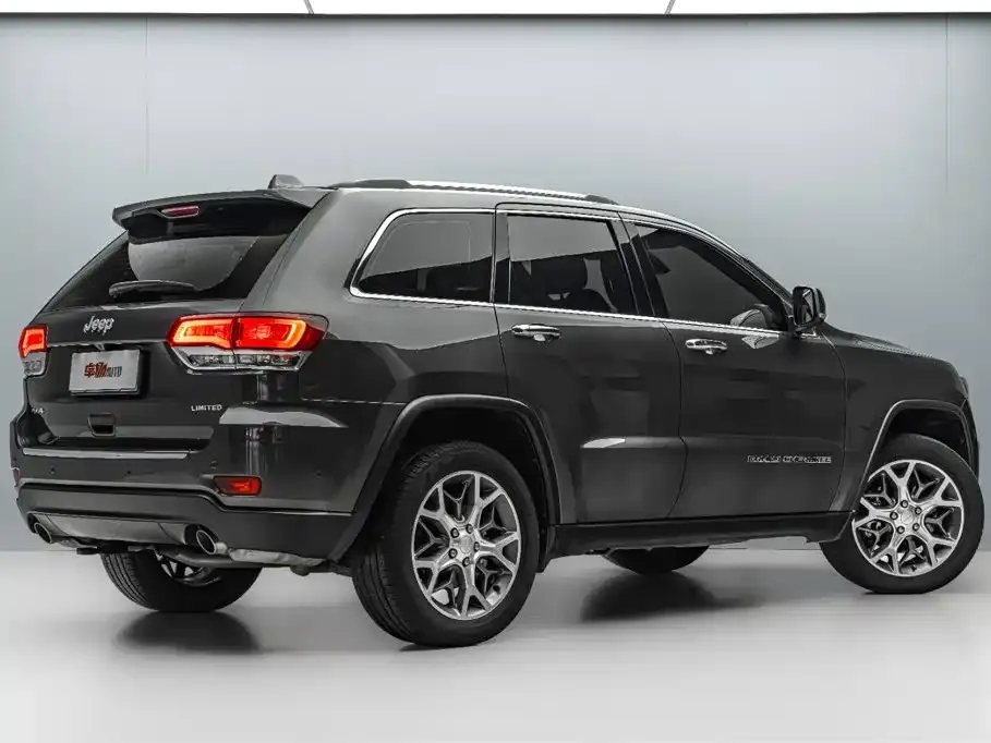 Jeep Grand Cherokee (Import) — фото 4