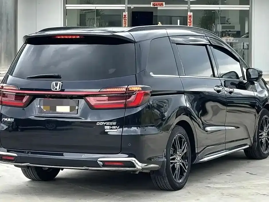 Honda Odyssey — фото 2