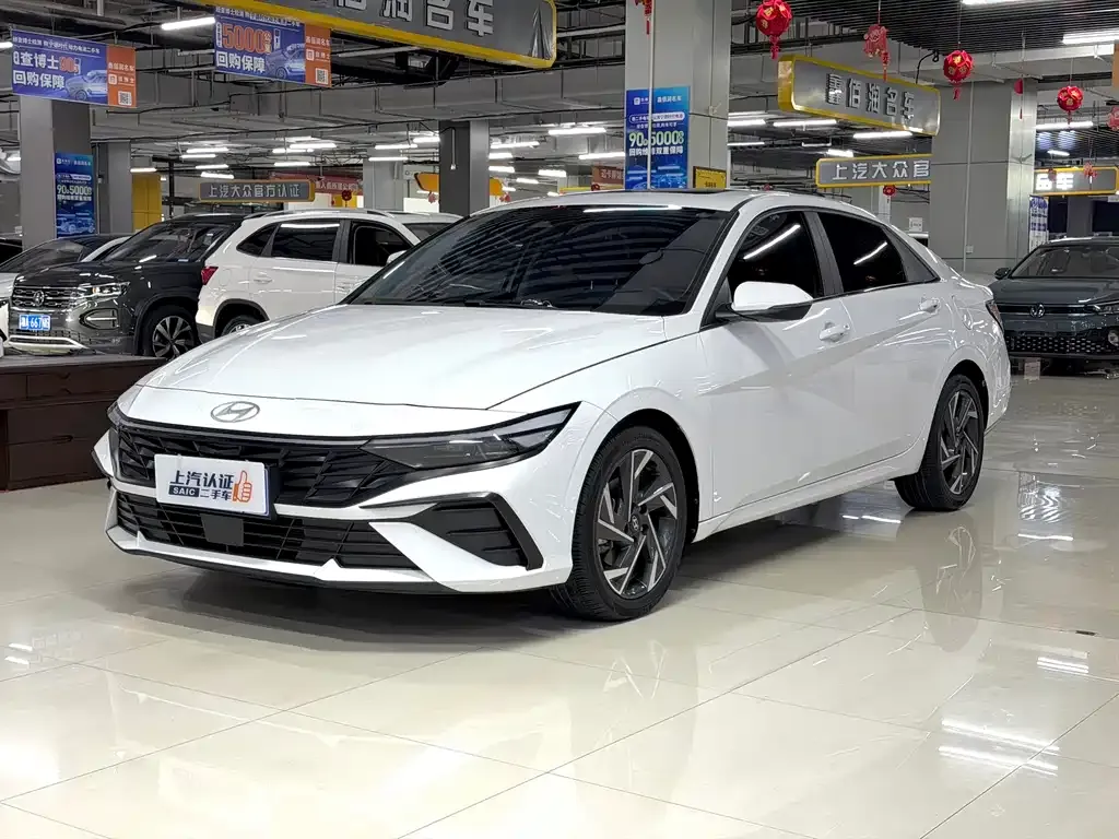 Hyundai Elantra — фото 9
