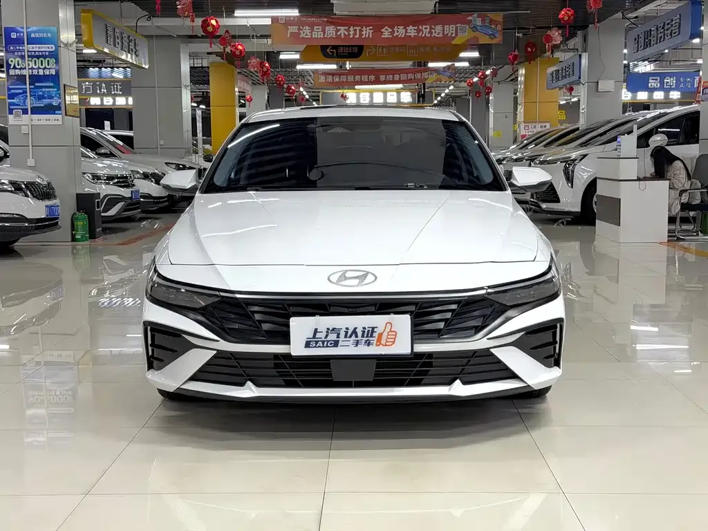 Hyundai Elantra — фото 3