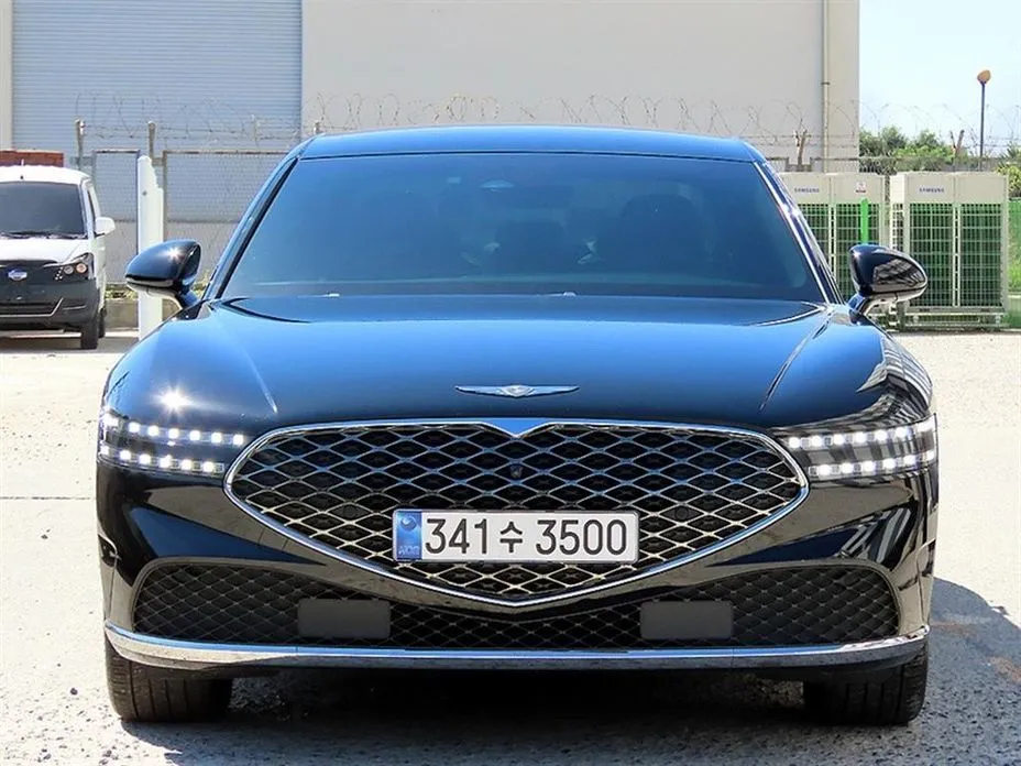Genesis G90 — фото 1