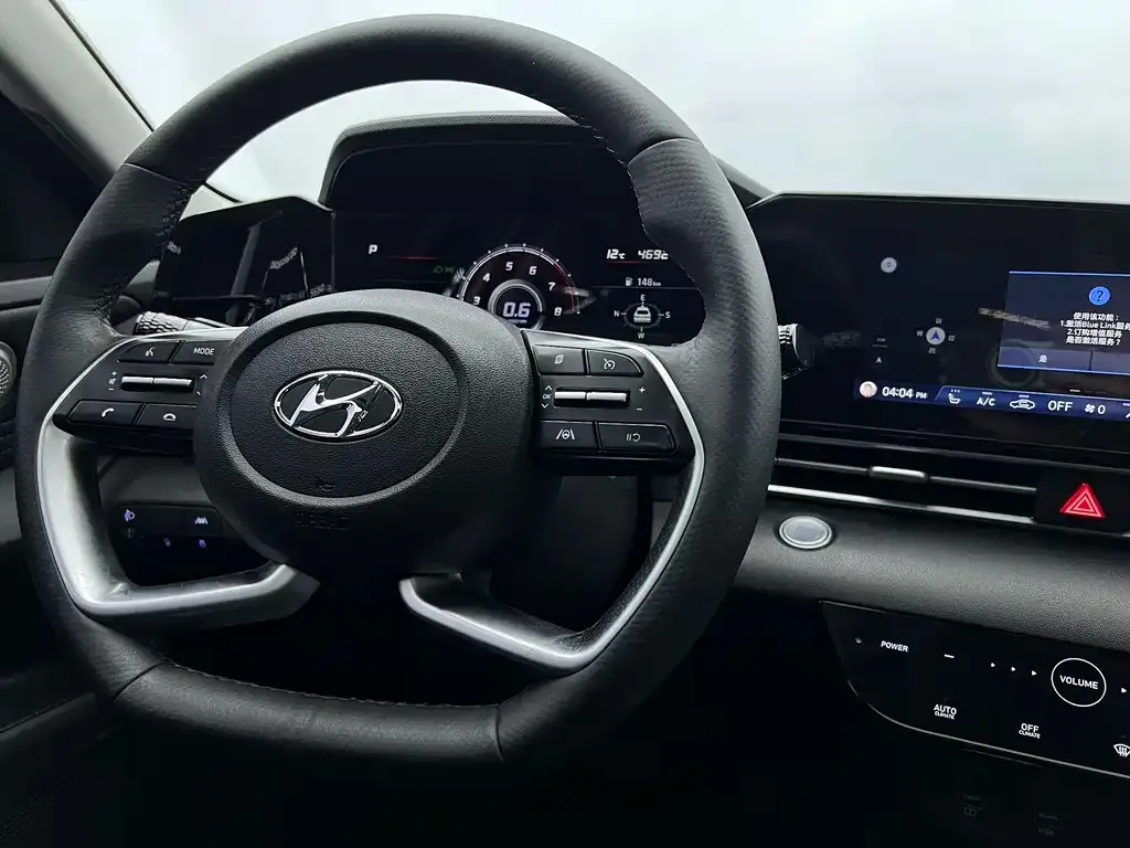 Hyundai Elantra — фото 8