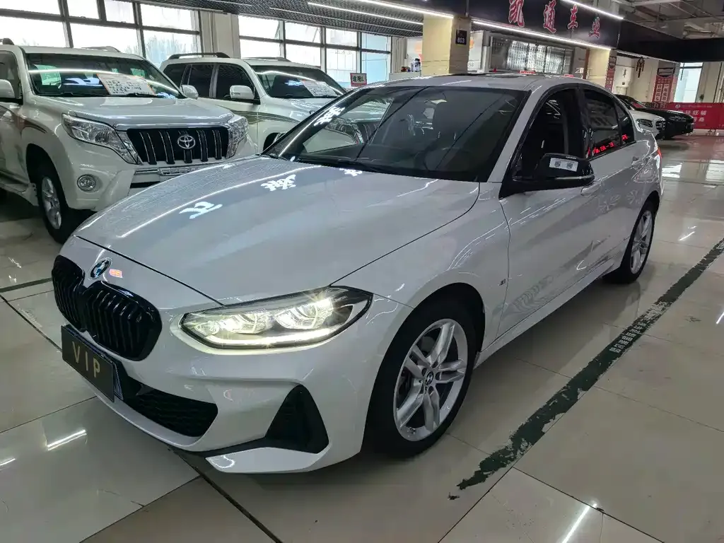 BMW 1 Series — фото 1
