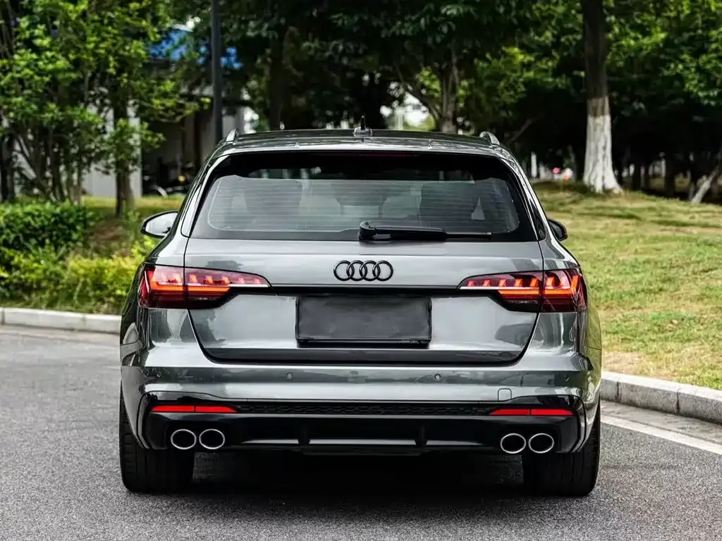 Audi S4 — фото 4