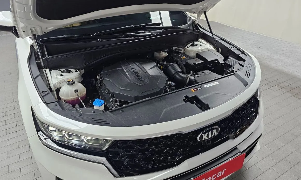 Kia Sorento — фото 8