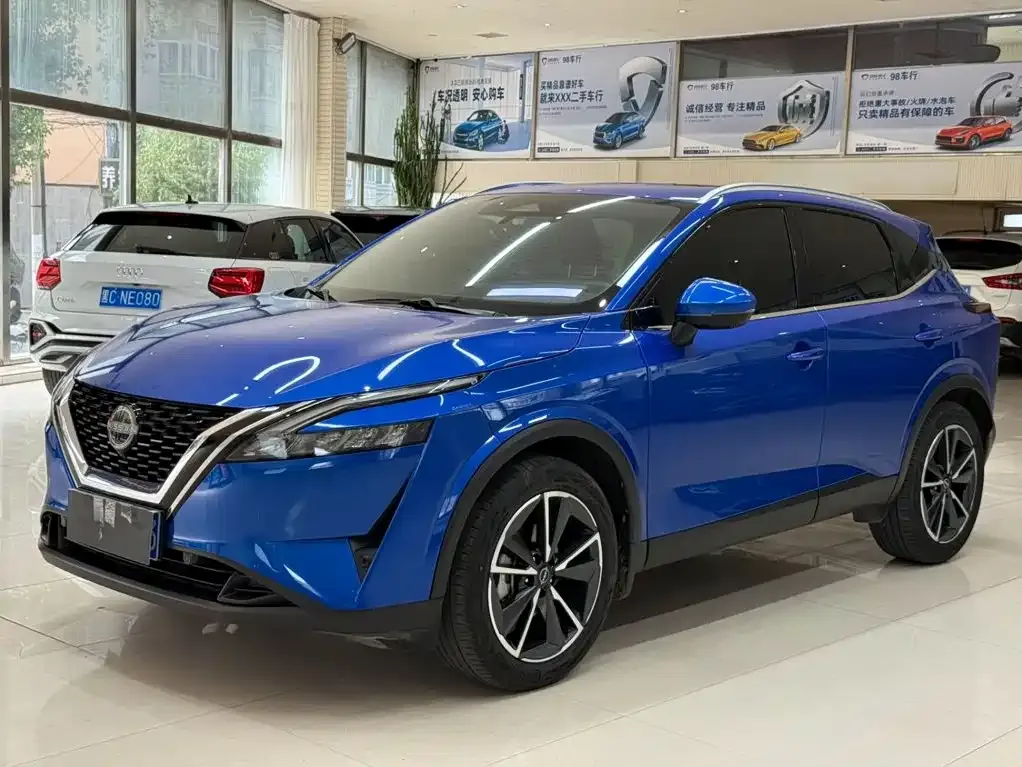 Nissan Qashqai — фото 1