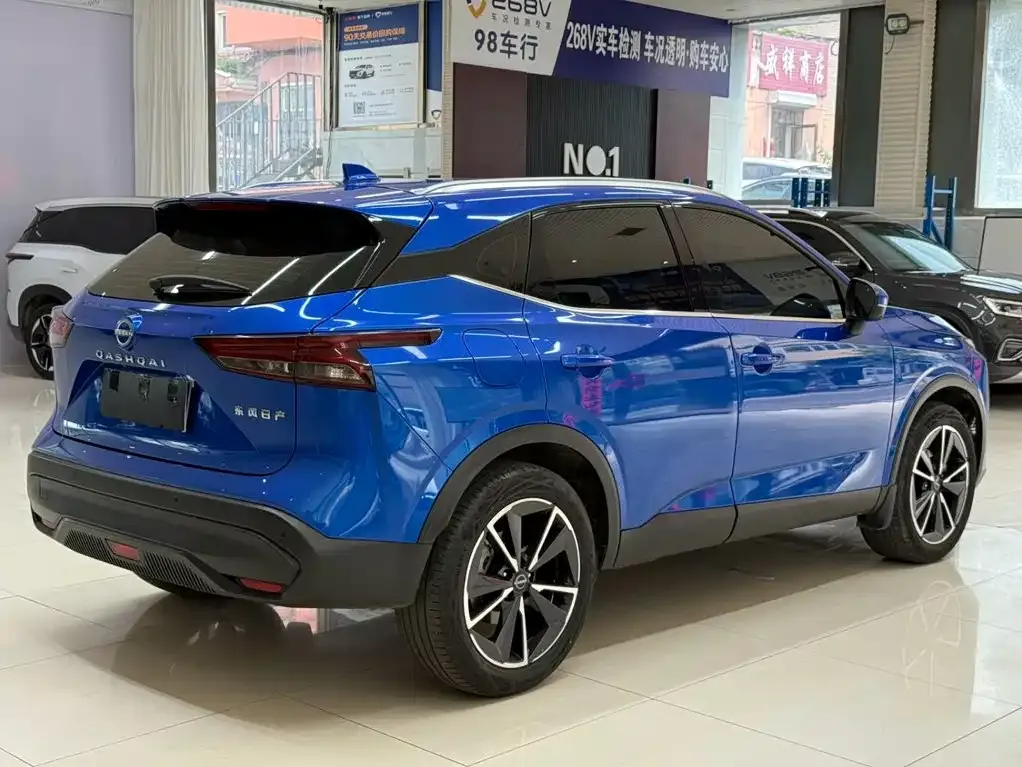 Nissan Qashqai — фото 8