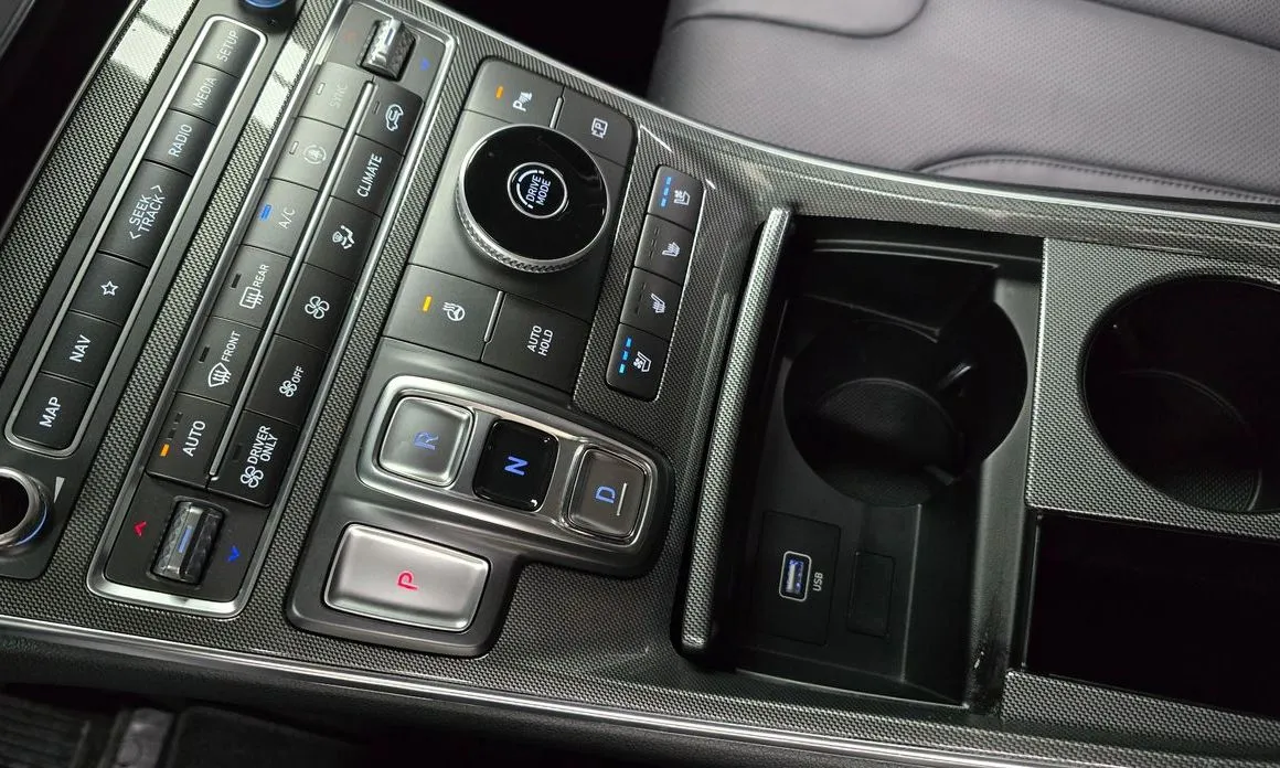 Hyundai Santafe — фото 9