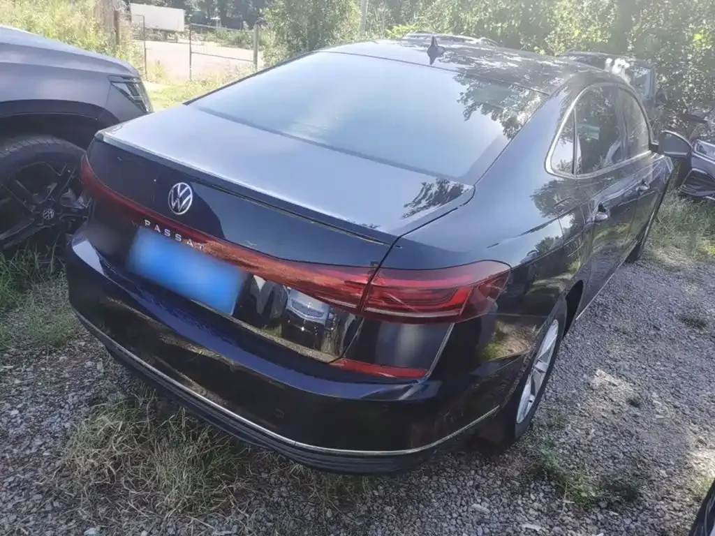 Volkswagen Passat — фото 2