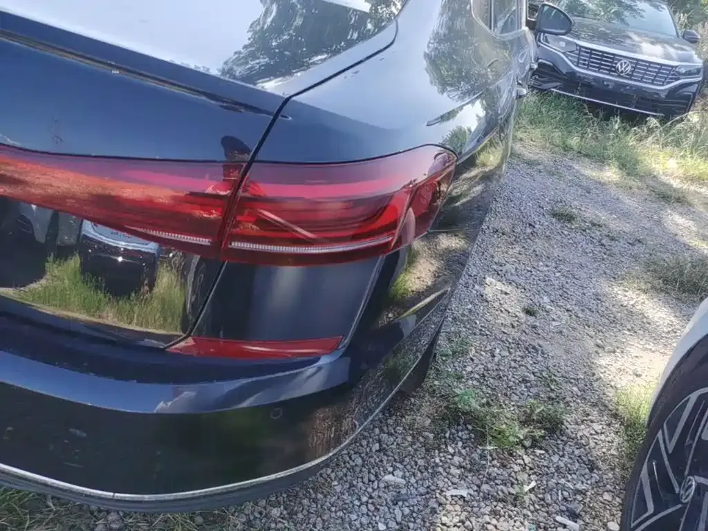 Volkswagen Passat — фото 3
