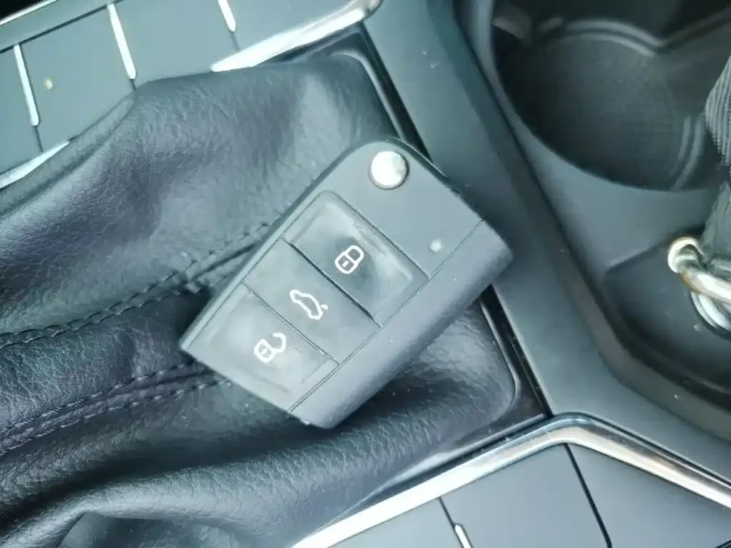 Volkswagen Passat — фото 4