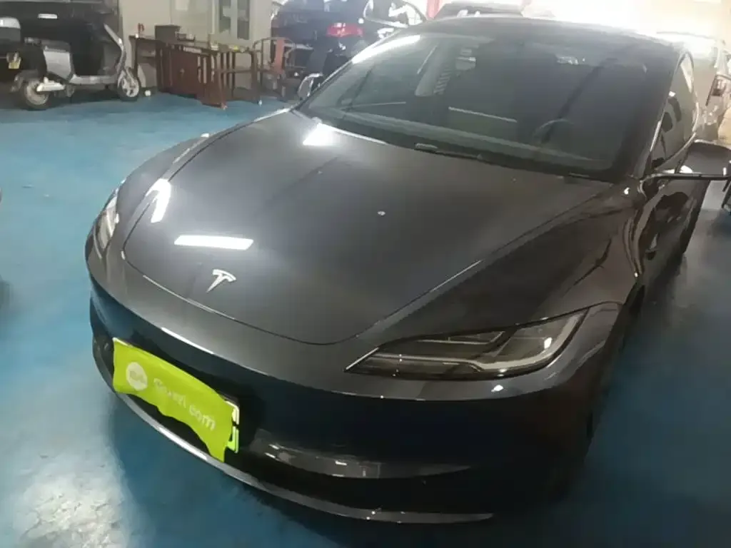 Tesla Model 3 — фото 5