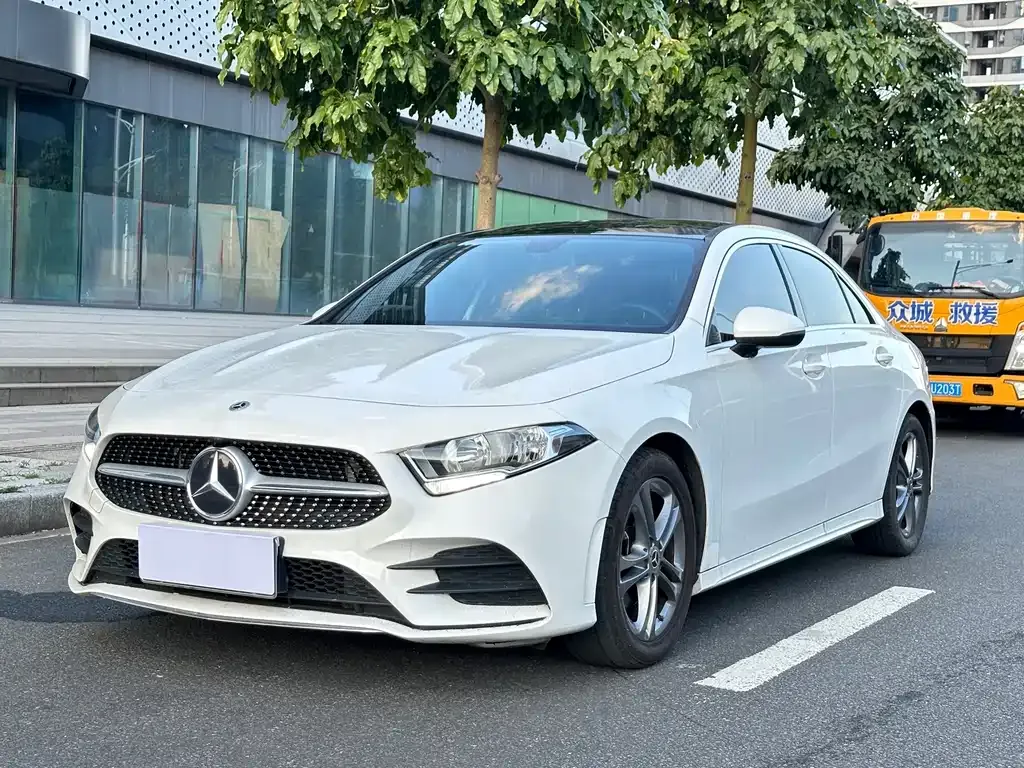 Mercedes-Benz A-Class — фото 1