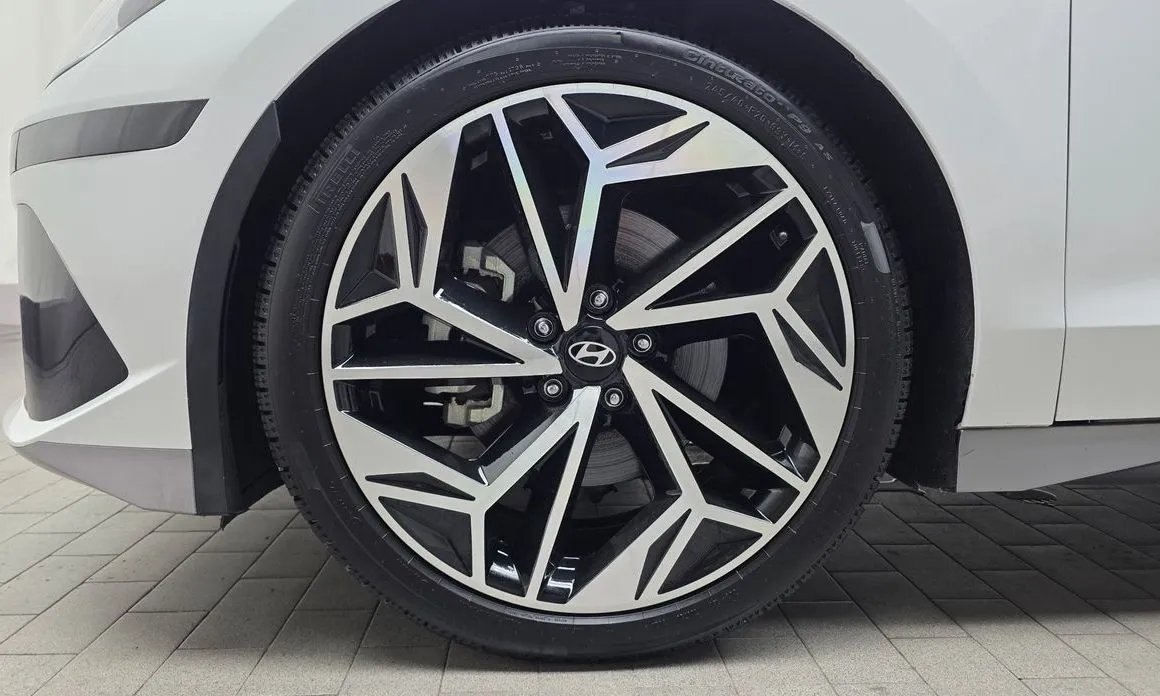 Hyundai Ioniq6 — фото 8