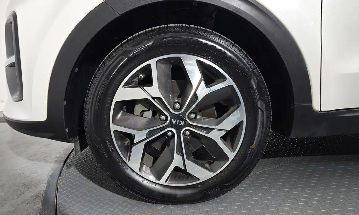 Kia Sportage — фото 10