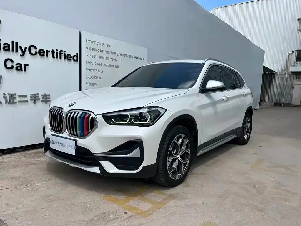 BMW X1 — фото 1