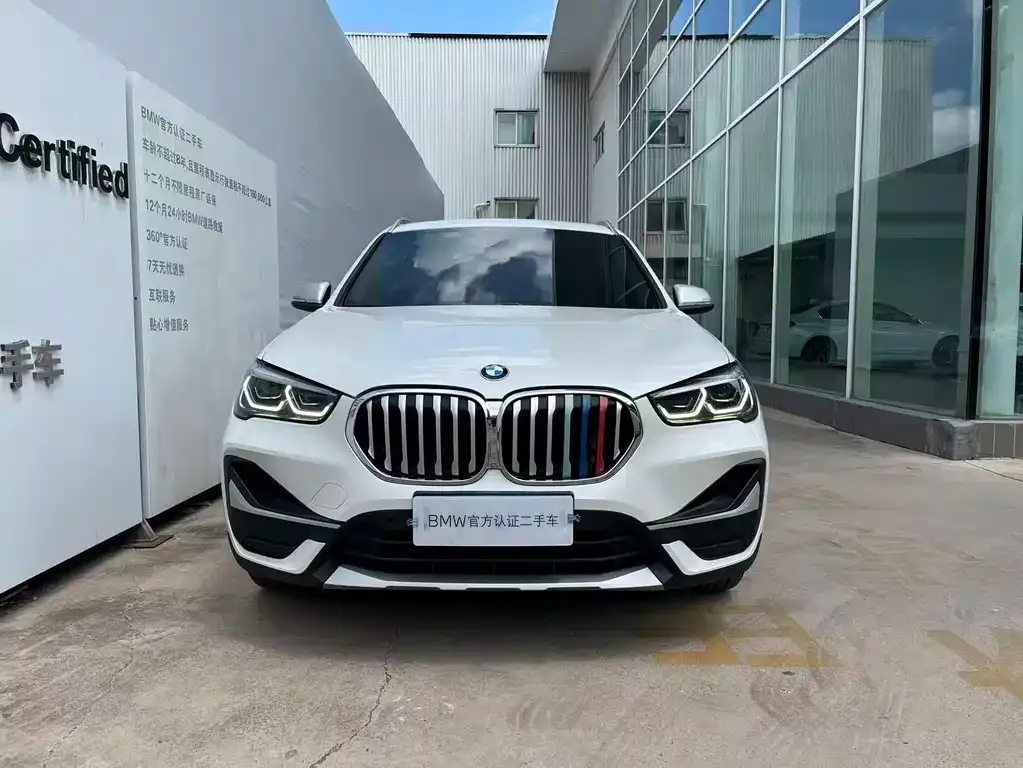 BMW X1 — фото 8