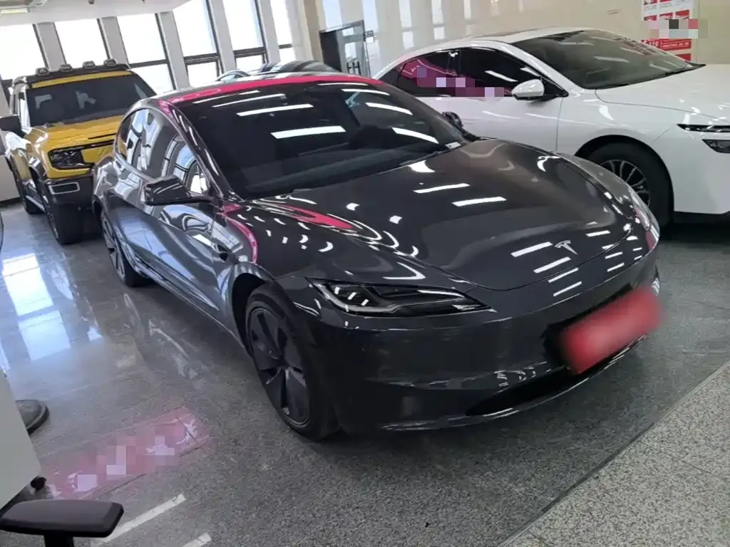 Tesla Model 3 — фото 5
