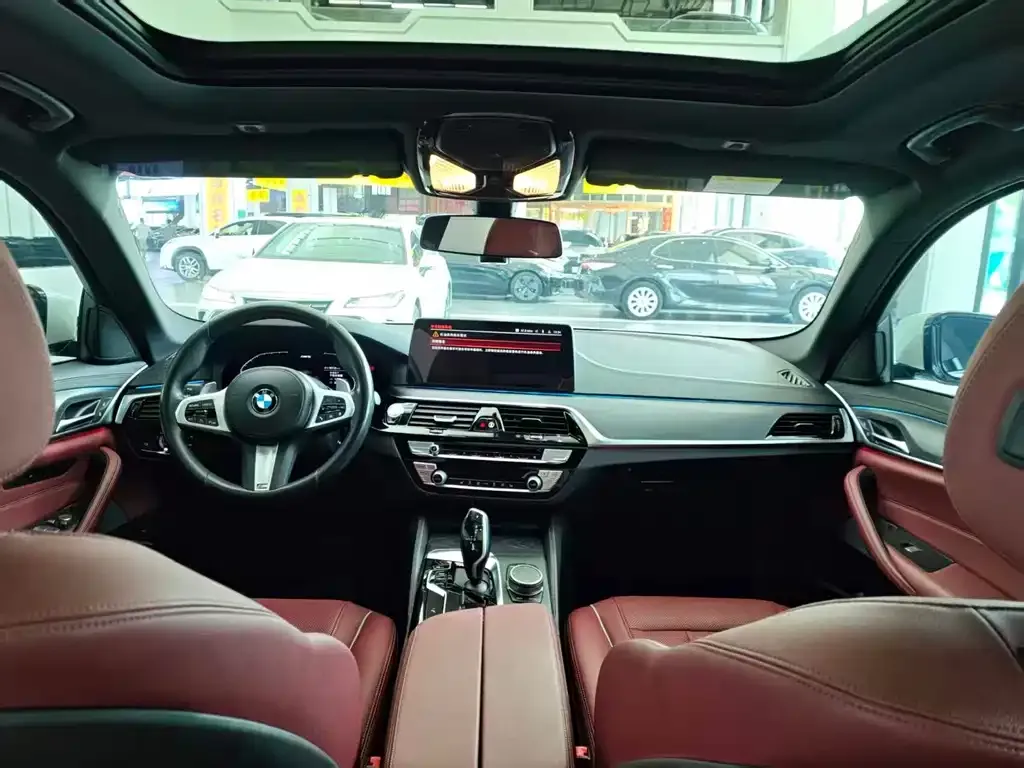 BMW 5 Series — фото 10