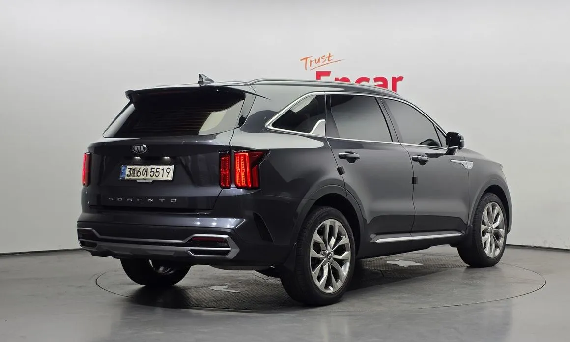 Kia Sorento — фото 3