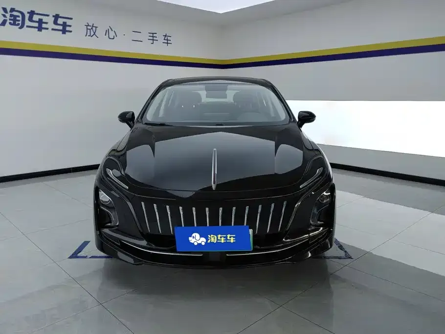 Hongqi E-QM5 — фото 6