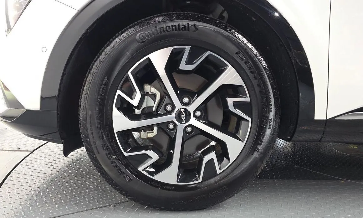 Kia Sportage — фото 8