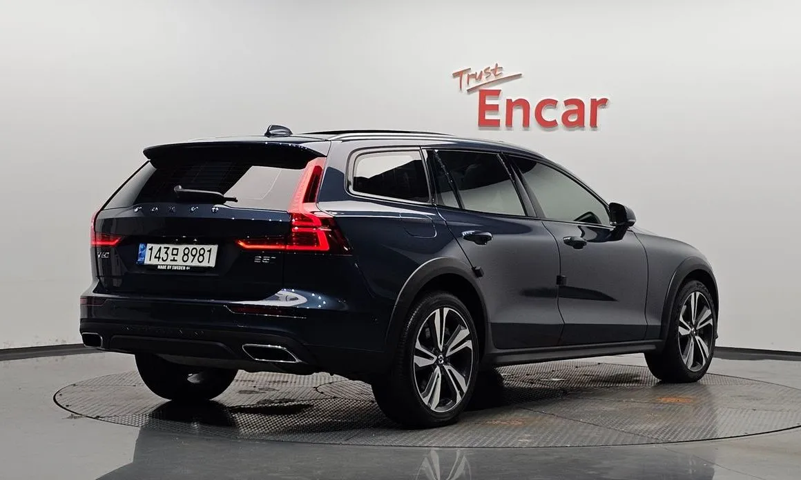 Volvo V60 — фото 4
