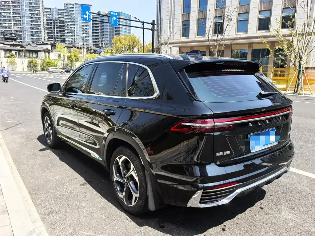 Geely Xingyue L — фото 6