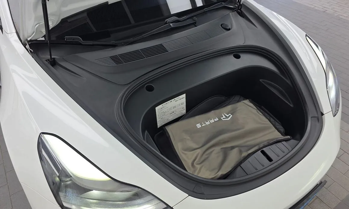 Tesla Model 3 — фото 10
