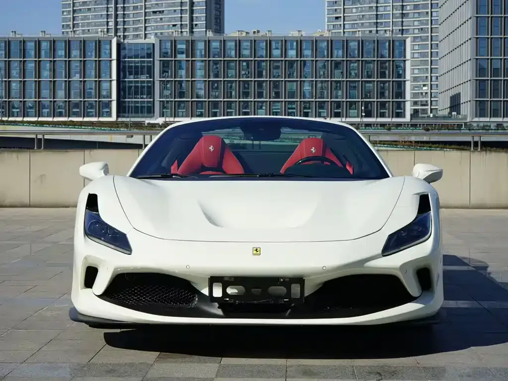 Ferrari F8 — фото 7