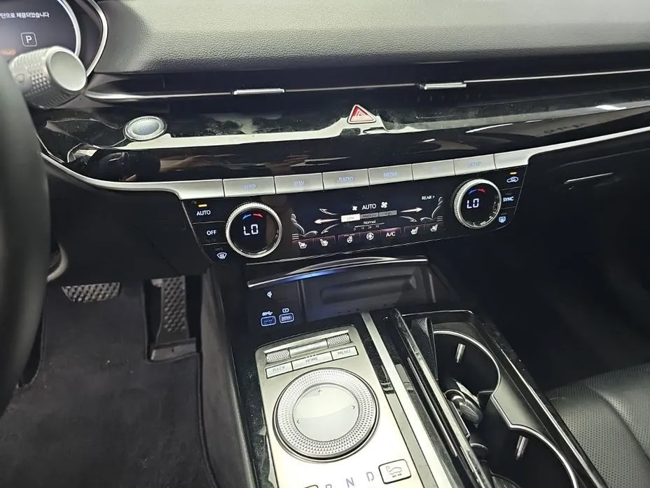 Genesis G80 — фото 10