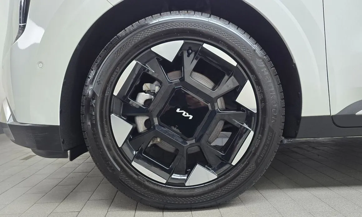 Kia Carnival — фото 10