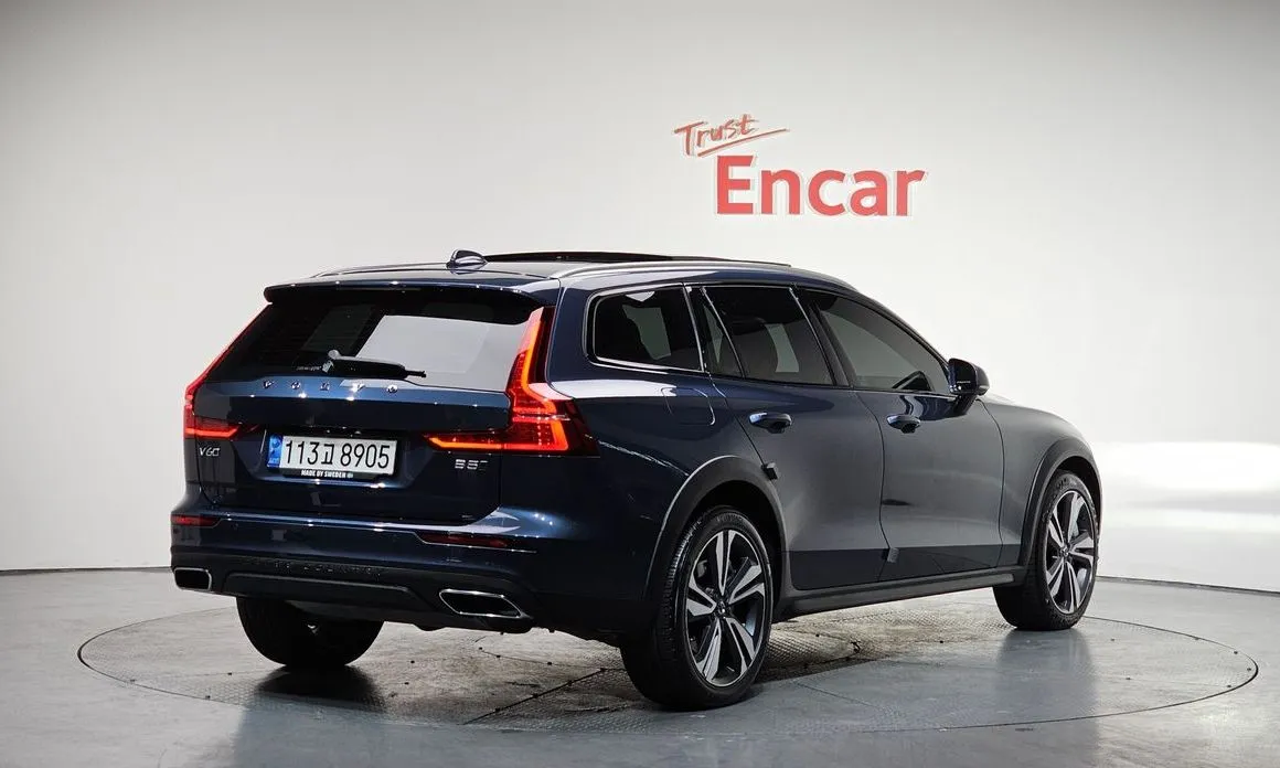 Volvo V60 — фото 4