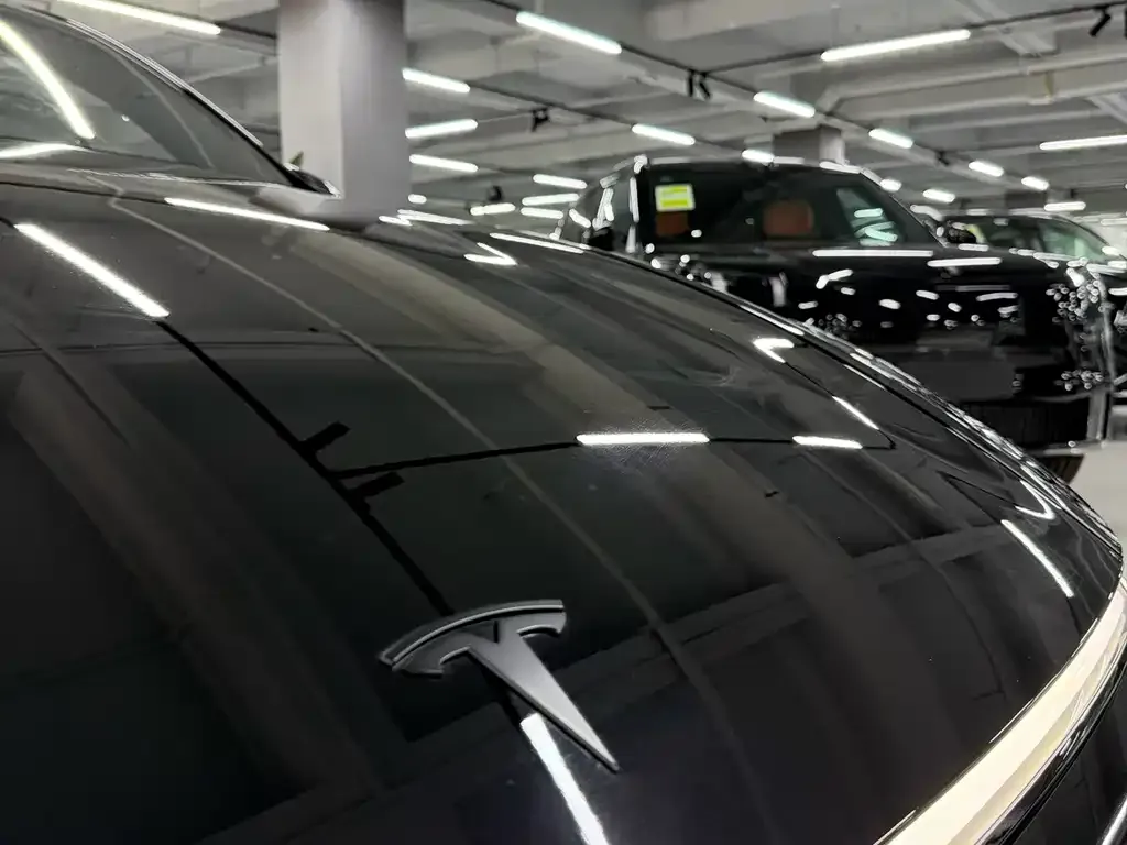 Tesla Model Y L — фото 3