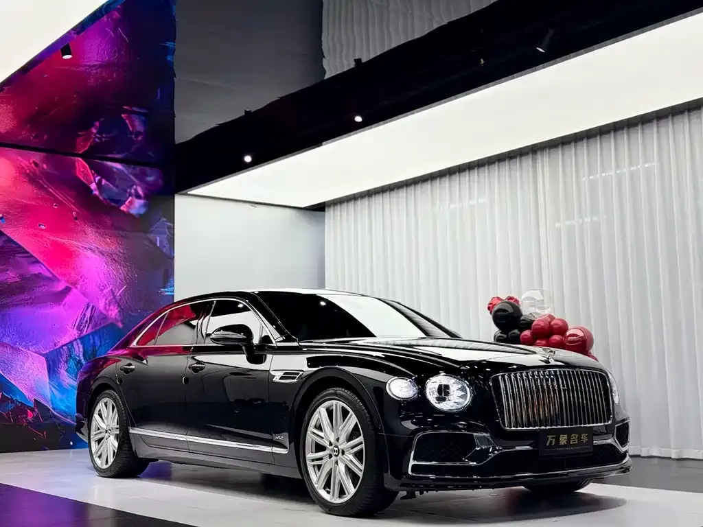Bentley Flying Spur — фото 2