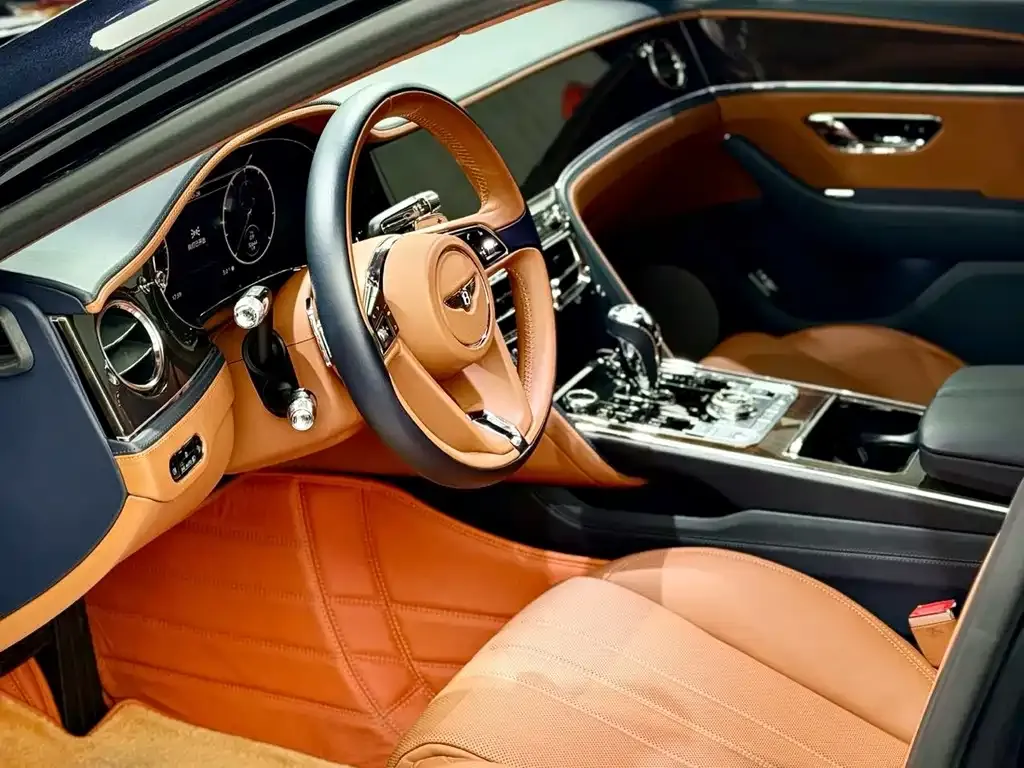 Bentley Flying Spur — фото 3