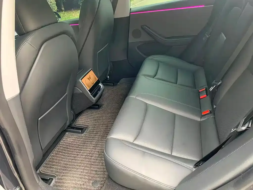 Tesla Model 3 — фото 3