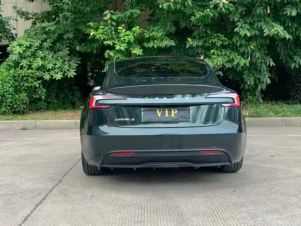 Tesla Model 3 — фото 6