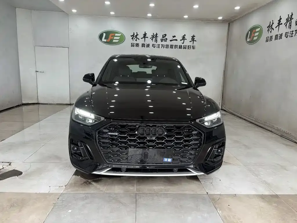 Audi Q5L Sportback — фото 6