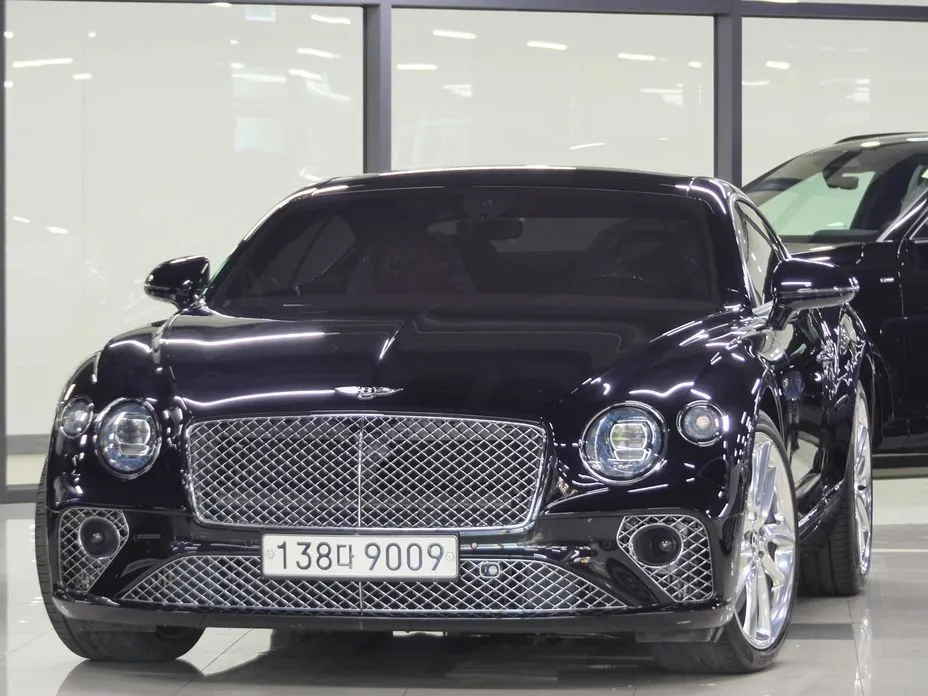 Bentley Continental — фото 1