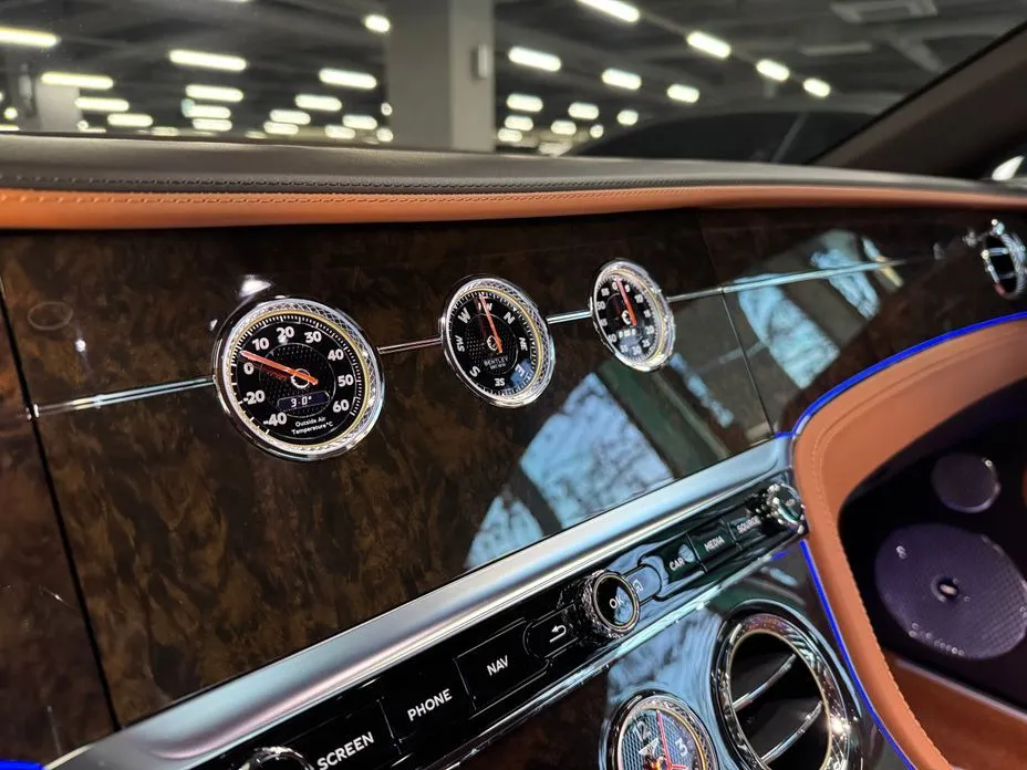Bentley Continental — фото 7