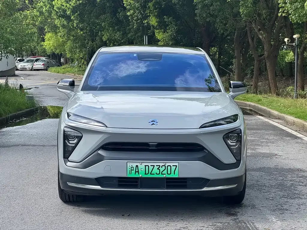 NIO EC6 — фото 8