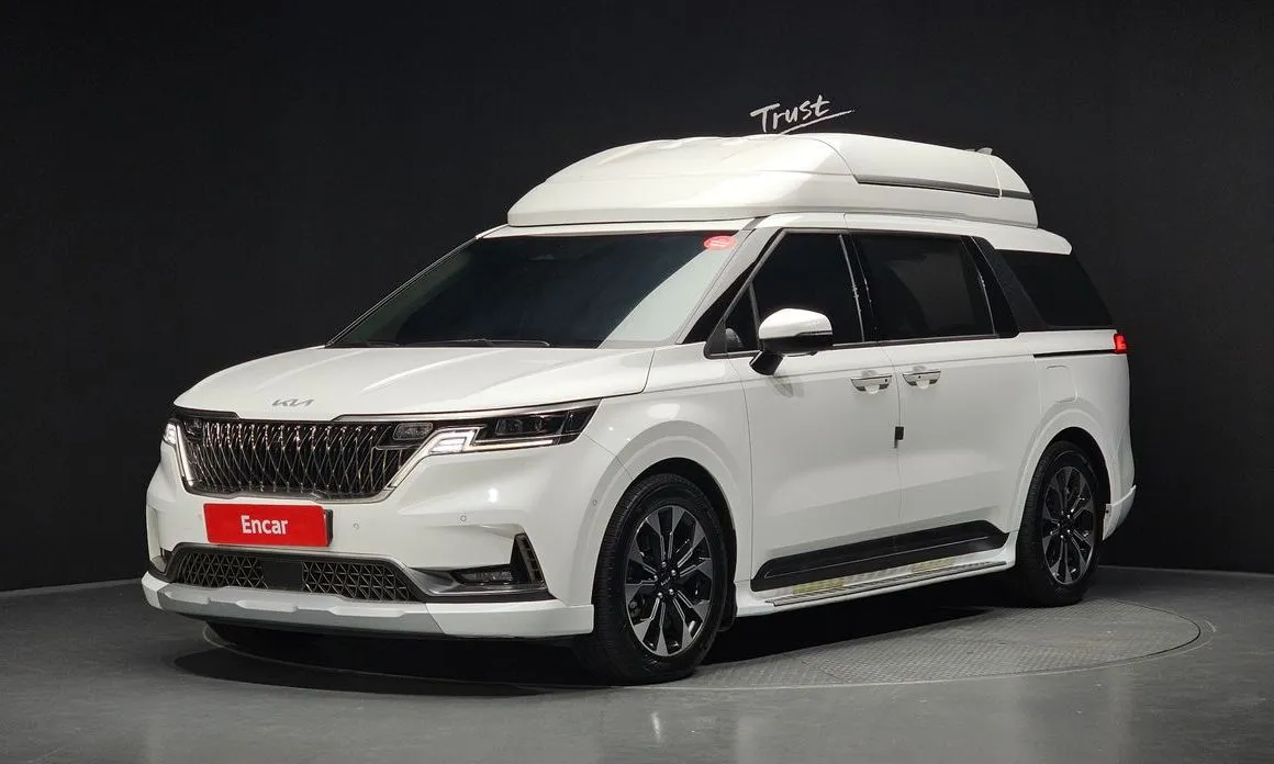 Kia Carnival — фото 1